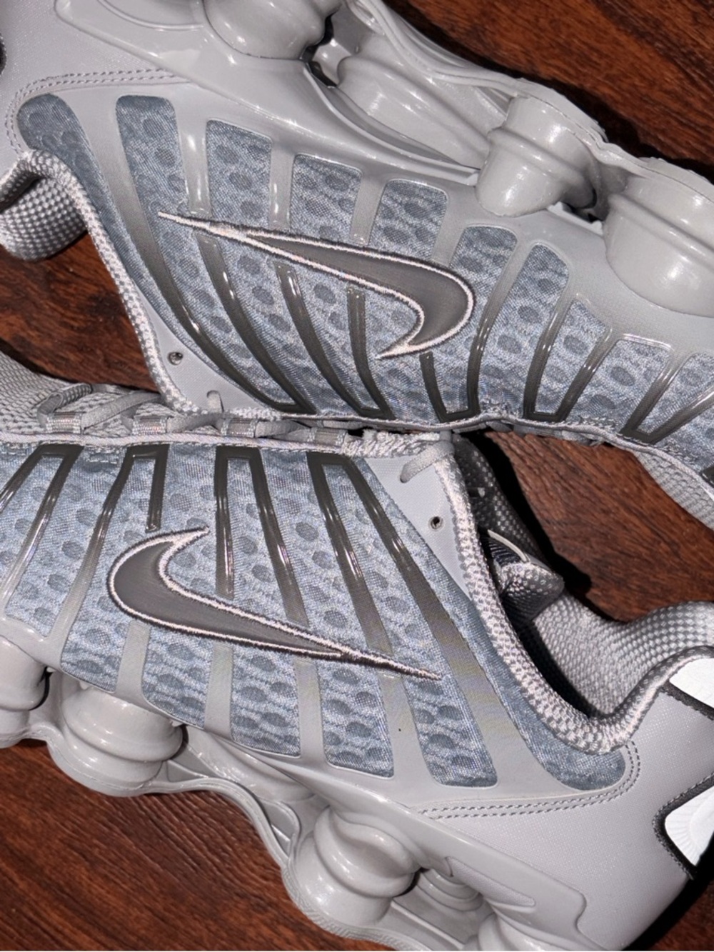 Nike - Picture 2 of 15